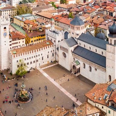 Duomo trento foto aerea